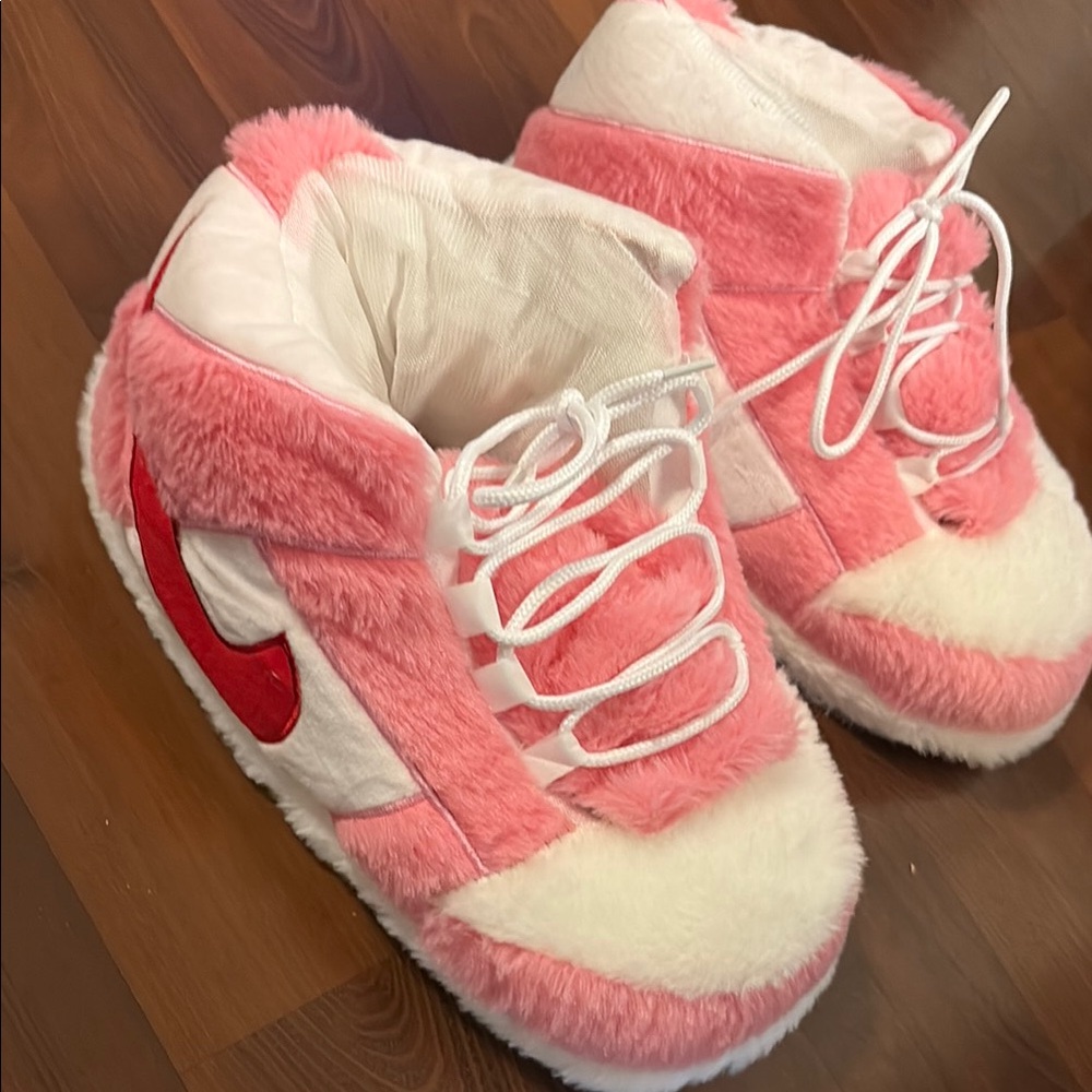 Kids Pink and White Plush house slippers Sneakers